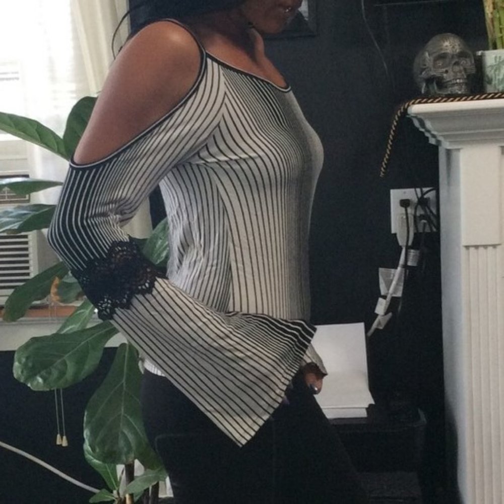 Charlotte Russe Bell Sleeve, Off-Shoulder Top. Size Small.